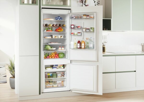 Candy Frigorifero da Incasso Combinato Classe E Capacit 364 Litri Raffreddamento No Frost - CBT7719EW