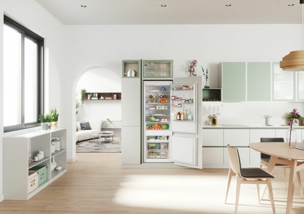 Candy Frigorifero da Incasso Combinato Classe E Capacit 364 Litri Raffreddamento No Frost - CBT7719EW