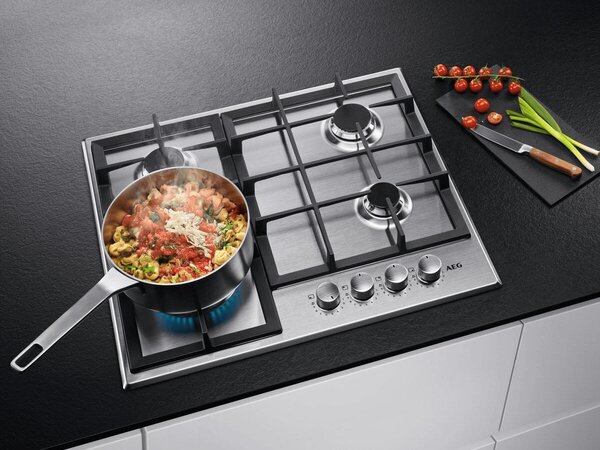 Aeg Piano Cottura 4 Fuochi a Gas Larghezza 60 cm (1 Bruciatore Wok) in Acciaio Inox colore Inox - HGB64420SM Serie 6000 Slim Line