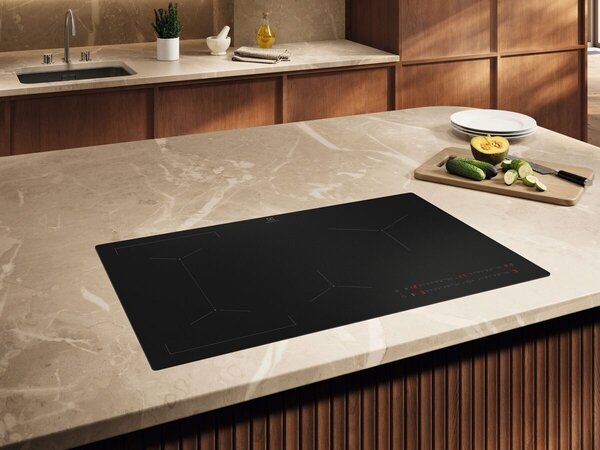 Electrolux Piano Cottura a Induzione 4 Fuochi Larghezza 80 cm colore Nero - KIV83443CT