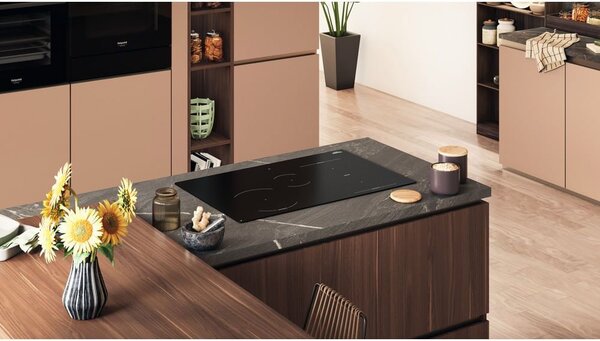 Hotpoint Ariston Piano Cottura Induzione 4 Fuochi Larghezza 80 cm in Vetroceramica colore Nero - HTX8015DNF