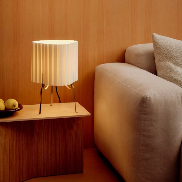 HAY Lampada da tavolo Canelé, Bianco / Opale, Soggiorno / Sala da pranzo, Tessuto / Stoffa / Seta, Design, Lampada da tavolo