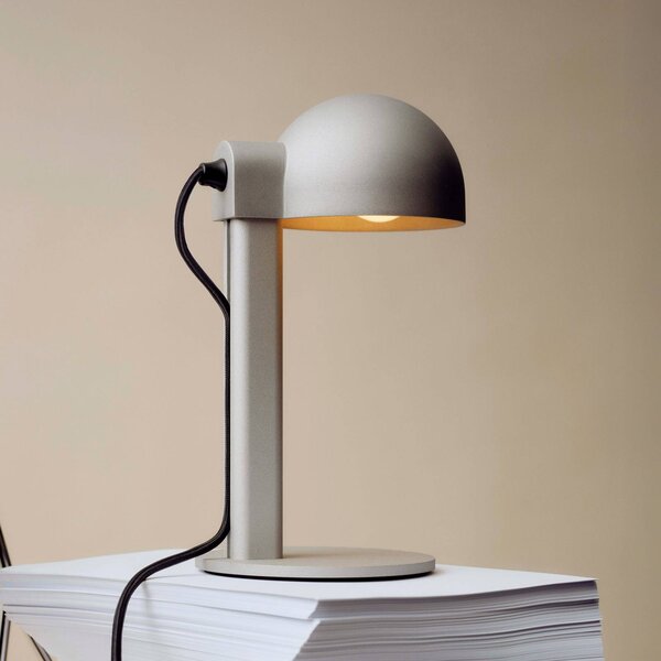 HAY Lampada da tavolo Posto, Alluminio / Grigio / Zincato, Soggiorno / Sala da pranzo, Alluminio, Design, Lampada da tavolo