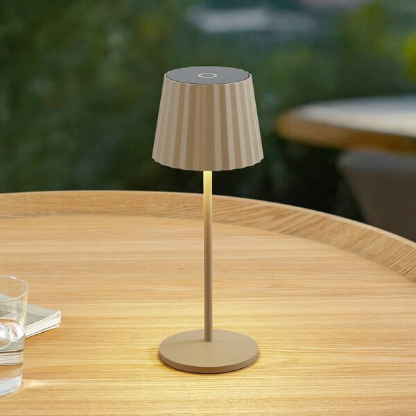 Lindby lampada da tavolo LED ricaricabile Esali, beige, metallo, IP65 Esali Lindby, dimmerabile, Crema / Ambra, Soggiorno / Sala da pranzo, Alluminio, Moderno