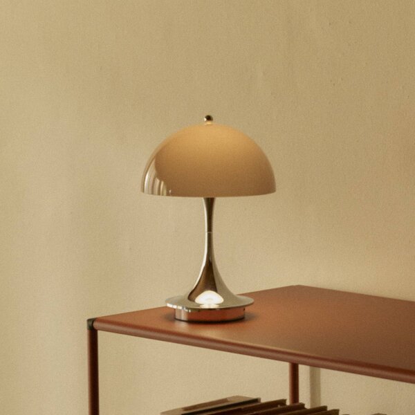 Louis Poulsen Panthella 160 Portable Original, marrone opalino 160, dimmerabile, Marrone / Ruggine, Soggiorno / Sala da pranzo, Plastica, Design