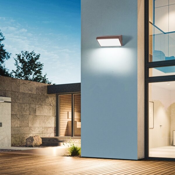 Brilagi - Applique da esterno TRIANGLE 1xE27/60W/230V marrone IP65