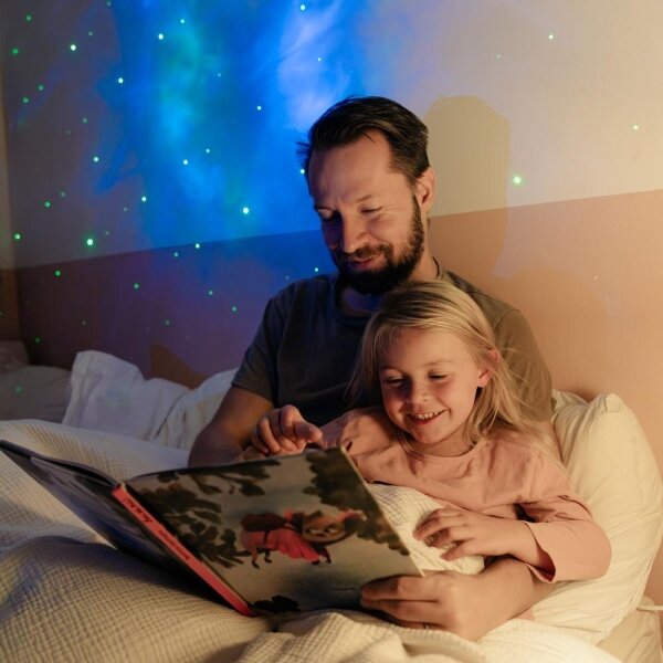 Retlux - Proiettore LED per bambini 230 V astronauta 12,5 cm + telecomando