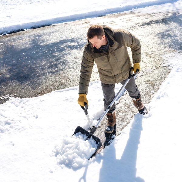 Outsunny Pala da neve in alluminio con lama da 45 cm e manico smontabile, Nero | Aosom Italy