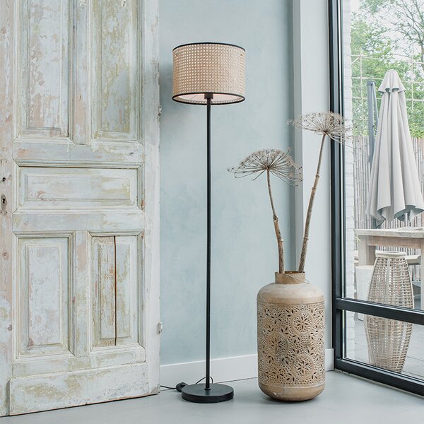 Lampada da terra rustica nera con paralume in rattan - Kata