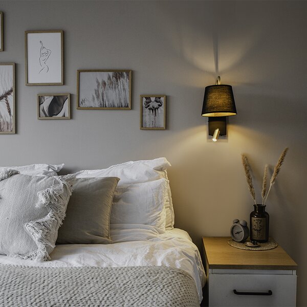 Applique moderna nera e oro con luce di lettura - Renier