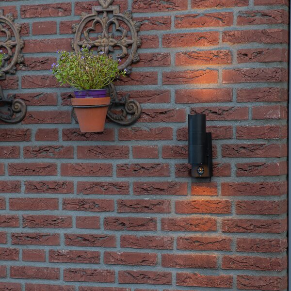 Lampada da parete per esterni nera a 2 luci con sensore di movimento IP44 - Duo