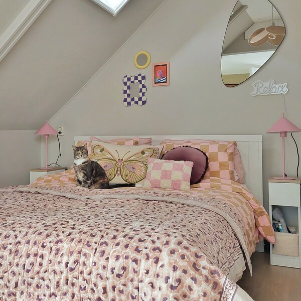 Lampada da tavolo di design rosa - Triangolo