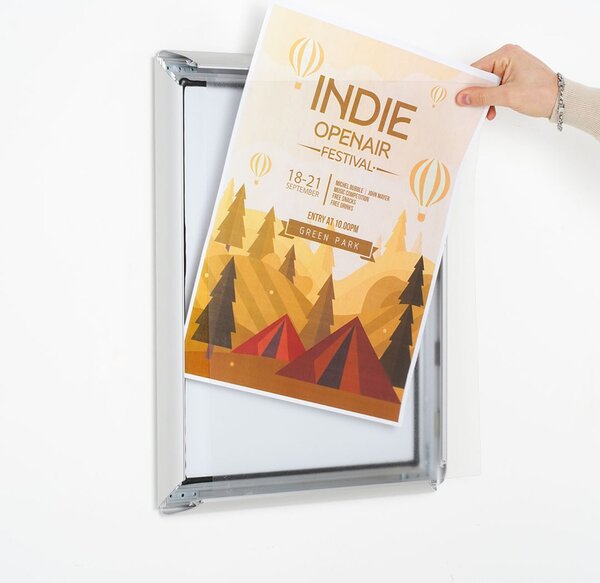 Cornice a scatto impermeabile IP55 A3 in alluminio anodizzato, 35 mm, angolo vivo, PVC antiriflesso