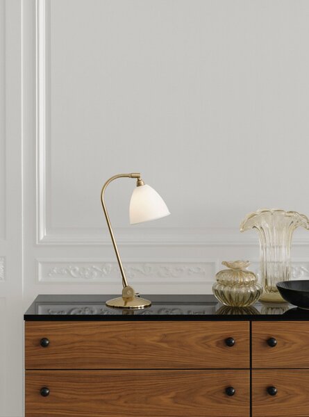 Lampade da tavolo GUBI, Dorato / Ottone, Soggiorno, Metallo