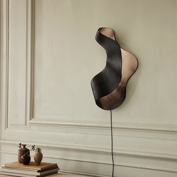 Applique da parete ferm LIVING, Oyster, dimmerabile, Nero, Soggiorno, Alluminio, Design