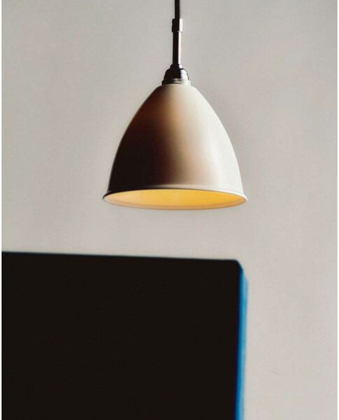 Lampada a sospensione GUBI, Dorato / Ottone, Soggiorno, Metallo