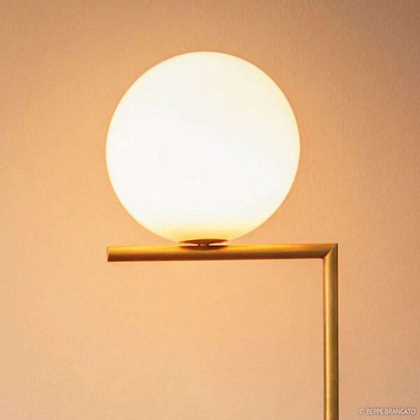 Lampada da terra FLOS, IC F1, dimmerabile, Dorato / Ottone, Soggiorno, Metallo, Design