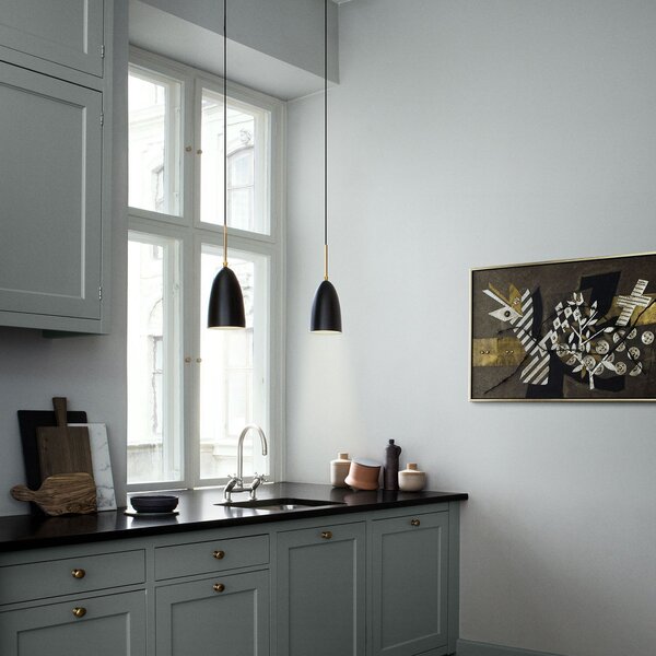 Lampada a sospensione GUBI, Gräshoppa, dimmerabile, Nero, Soggiorno, Metallo, Design