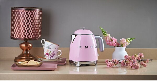 Teiera rosa in acciaio inox 800 ml Retro Style - SMEG