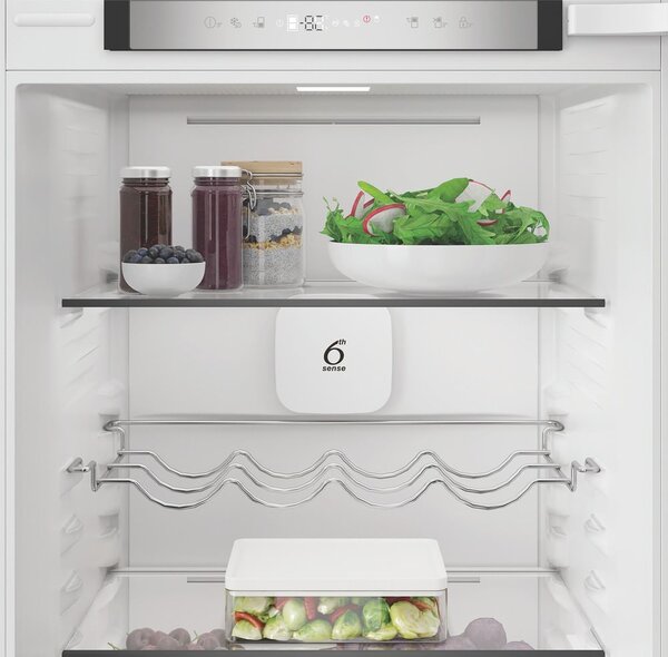 Whirlpool Frigorifero da Incasso Combinato Capacit 270 Litri Classe energetica D Raffreddamento No Frost colore Bianco - WHK2 5293 B5E