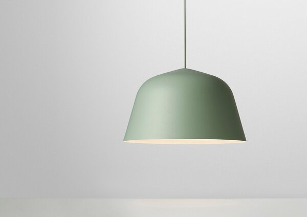 Lampada a sospensione Muuto, Verde, Sala da pranzo, Alluminio