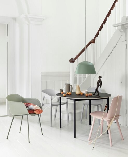 Lampada a sospensione Muuto, Grigio, Sala da pranzo, Alluminio