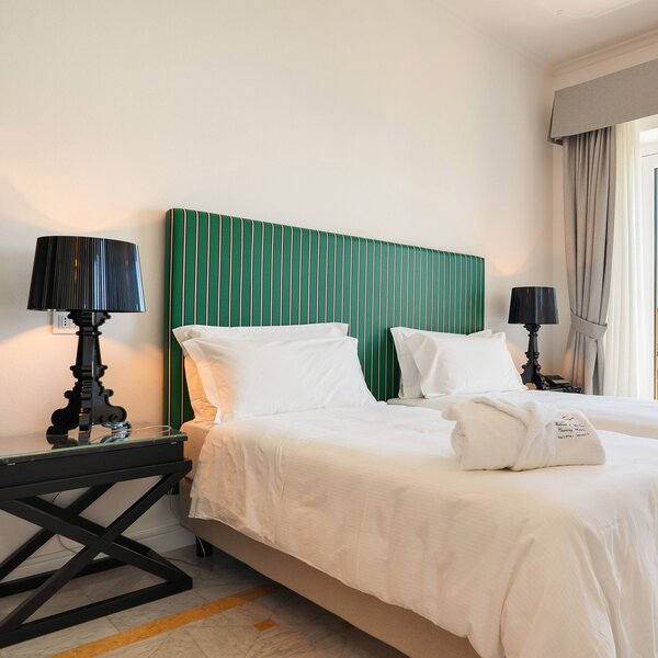 Lampade da tavolo Kartell, Bourgie, dimmerabile, Nero, Soggiorno, Plastica, Design