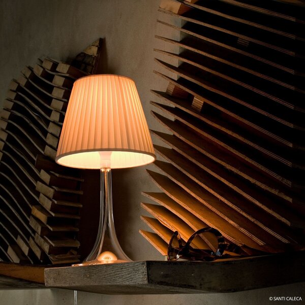 Lampade da tavolo FLOS, MISS K, dimmerabile, Beige, Corridoio, Plastica, Design