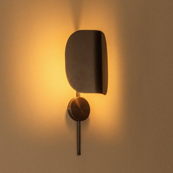 Audo Copenhagen Applique da parete Wing, Bronzo / Ottone antico, Corridoio, Alluminio, Design, Applique
