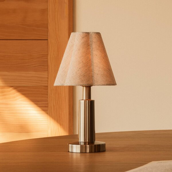 Audo Copenhagen Lampada da tavolo Admiral, dimmerabile, Crema / Ambra, Soggiorno / Sala da pranzo, Plastica, Design, Lampada da tavolo