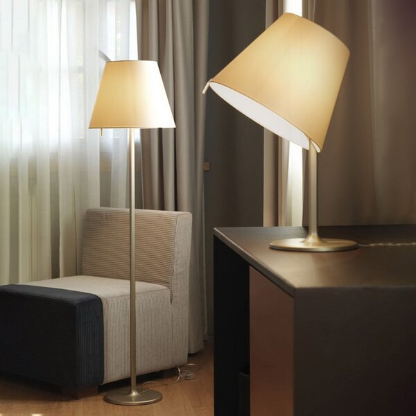 Lampade da tavolo Artemide, Melampo, Beige, Soggiorno, Tessuto / Tessile, Design