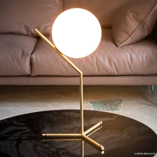 Lampade da tavolo FLOS, IC T1, dimmerabile, Dorato / Ottone, Soggiorno, Metallo, Design