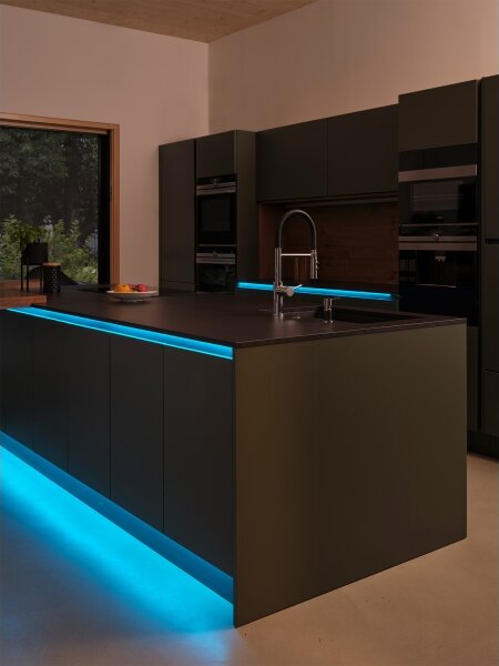 Osram - Striscia LED RGB dimmerabile SMART+ MAGIC 5 m LED/35W/230V Wi-Fi + telecomando