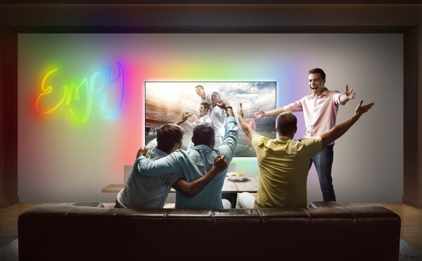 Osram - Striscia LED RGB esterna dimmerabile SMART+ MAGIC 3m LED/15W/230V Wi-Fi + telecomando