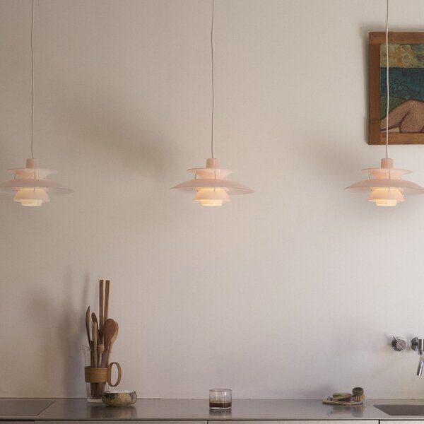 Lampada a sospensione Louis Poulsen, PH 5 320, dimmerabile, Beige, Sala da pranzo, Plastica, Design