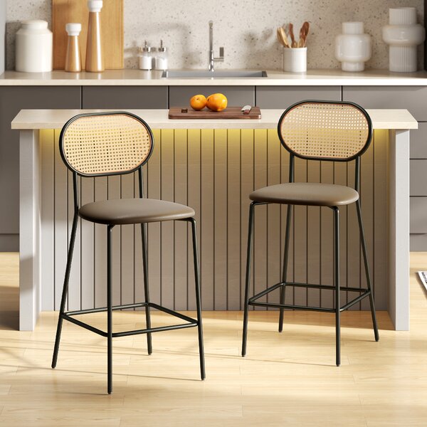 HOMCOM Set di 2 Sgabelli da Cucina con Schienale in Rattan Seduta in PU Struttura in Acciaio e Poggiapiedi Marrone | Aosom Italy