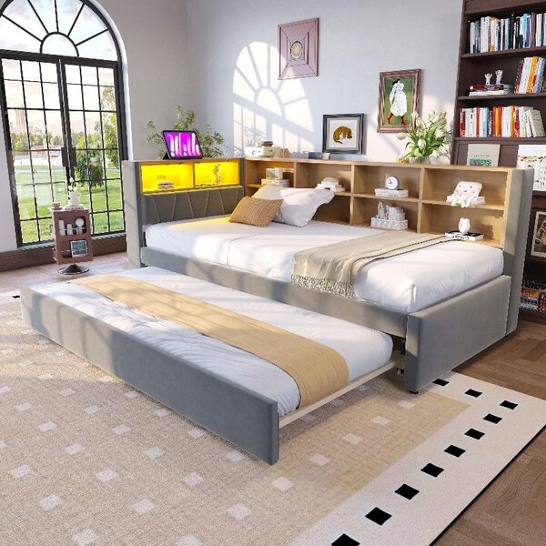 Divano letto 90x200 cm con letto estraibile 90x190 cm, dotato di illuminazione LED, porta USB di tipo C e presa di corrente, rivestito in flanella color grigio scuro e con vani portaoggetti