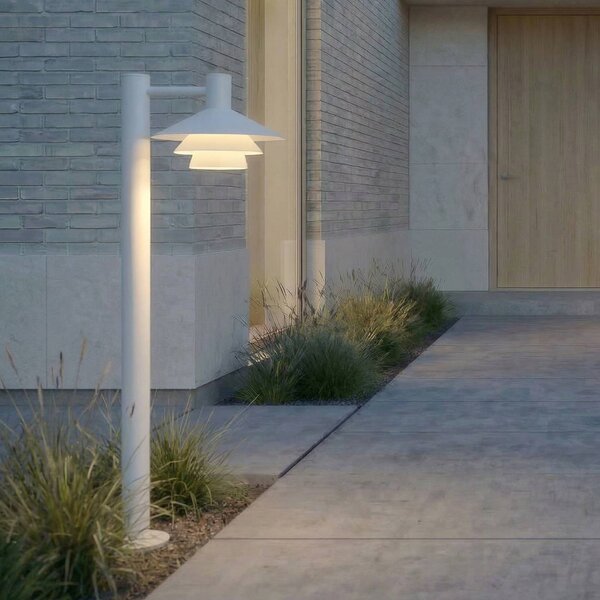 Lampione a LED Lucande Montaro, 100 cm, bianca Montaro, Bianco / Opale, Alluminio, Moderno