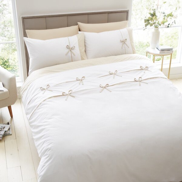 Biancheria bianca per letto matrimoniale 200x200 cm Milo Bow - Catherine Lansfield