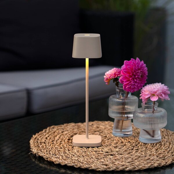 Konstsmide Lampada da tavolo LED ricaricabile Capri, altezza 25 cm, color sabbia, IP54 dimmerabile, Crema / Ambra, Soggiorno / Sala da pranzo, Alluminio, Moderno