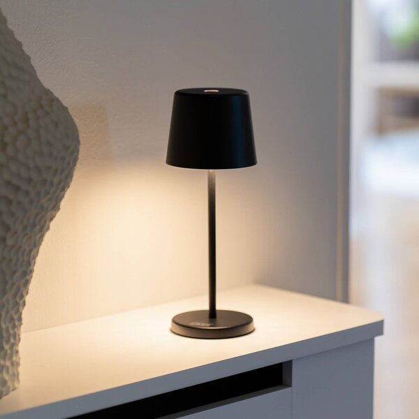 Konstsmide Lampada da tavolo LED ricaricabile Vence, altezza 22 cm, nera, IP54, USB dimmerabile, Nero, Soggiorno / Sala da pranzo, Alluminio, Moderno