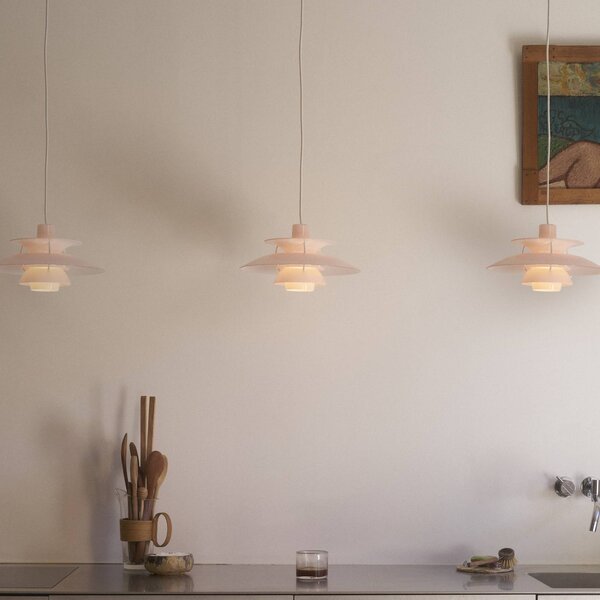 Louis Poulsen Lampada a sospensione PH 5 320, dimmerabile, Crema / Ambra, Soggiorno / Sala da pranzo, Plastica, Design, Lampada a sospensione