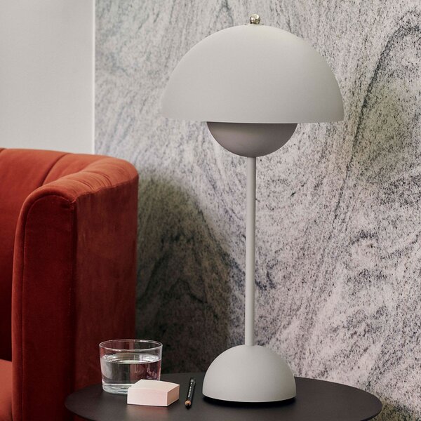 Lampade da tavolo &Tradition, Flowerpot VP3, Grigio, Soggiorno, Metallo, Design