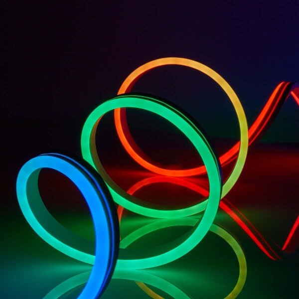Nedis WIFILN51CRGB-LED RGB striscia dimmerabile SmartLife 6m 32W/230V Wi-Fi IP65