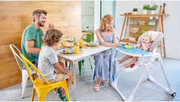 KINDERKRAFT - Sedia da pranzo per bambini YUMMY rosa/bianco