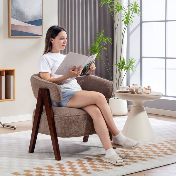 HOMCOM Poltrona salotto in bouclé con seduta ampia, 70x64x71 cm, Marrone | Aosom Italy
