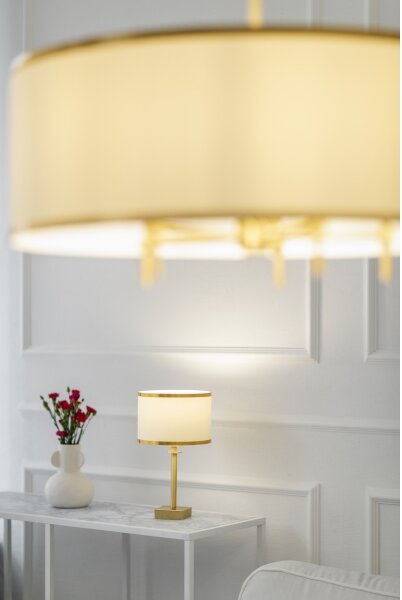Argon 8047 - Lampada da tavolo ABBANO 1xE27/15W/230V ottone/bianco