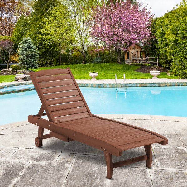 Outsunny Lettino da Giardino in Legno Reclinabile su 3 Livelli con Vassoio Estraibile, Lettino Prendisole con Ruote, 182x60x35cm | Aosom Italy