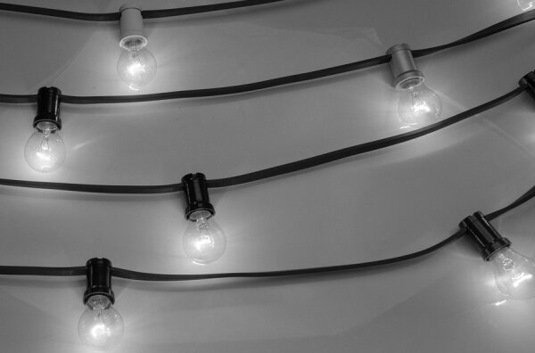 Catena decorativa da esterno GIRLANDA 6,5 m 5xE27/15W/230V IP44