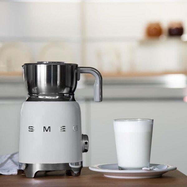 Frullino elettrico bianco per il latte Retro Style - SMEG